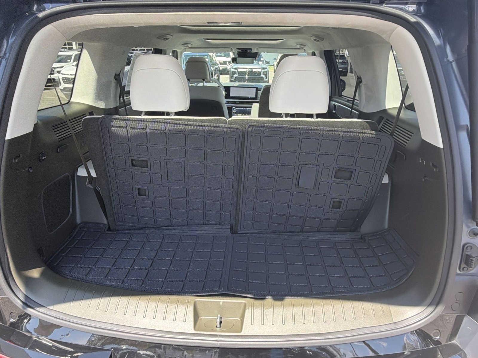 Used 2025 Hyundai Santa Fe Calligraphy image 27