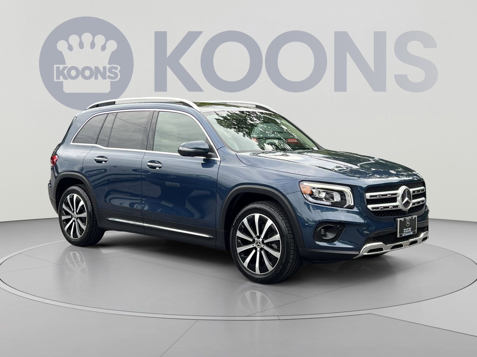 Used 2022 Mercedes-Benz GLB 250 image 2