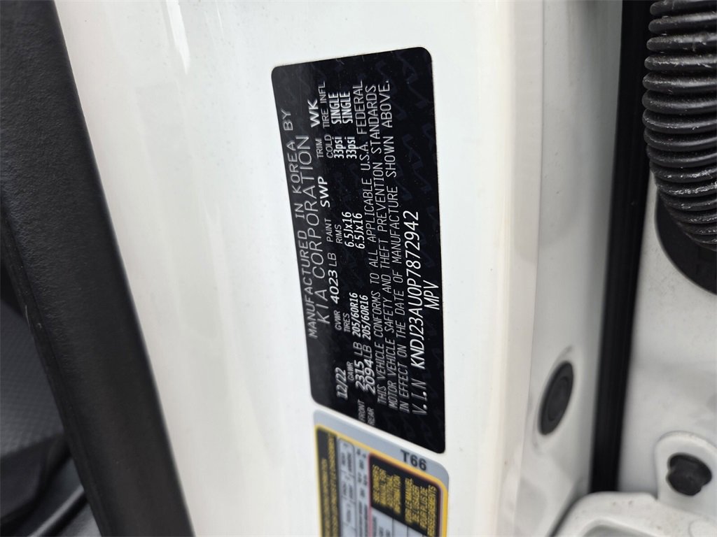 Used 2023 Kia Soul LX w/ LX Technology Package image 19