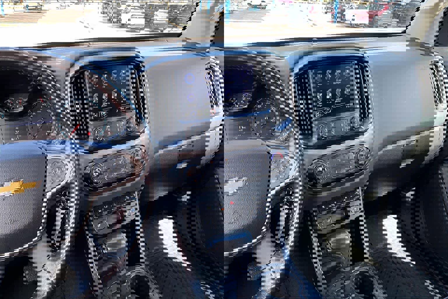 Used 2021 Chevrolet Colorado Z71 w/ Z71 Midnight Edition image 6