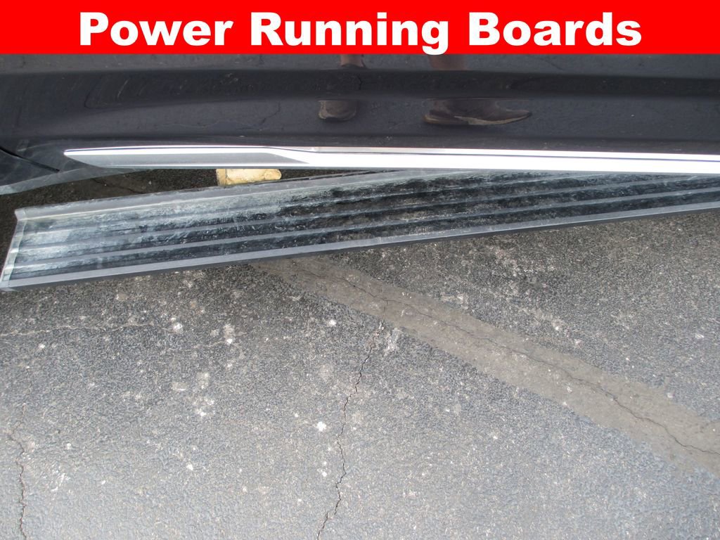 Used 2025 Cadillac Escalade Premium Luxury w/ Touring Package image 14