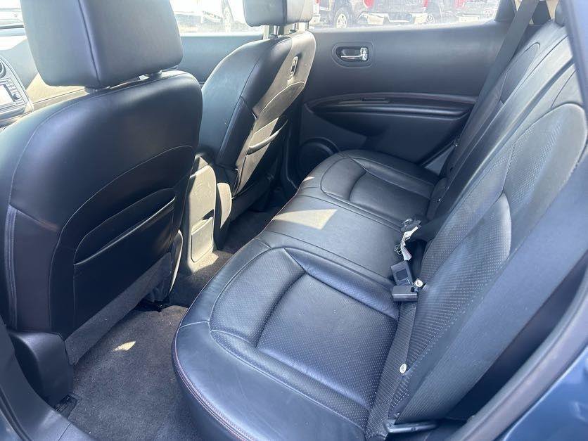 Used 2012 Nissan Rogue SL AWD/4WD image 6