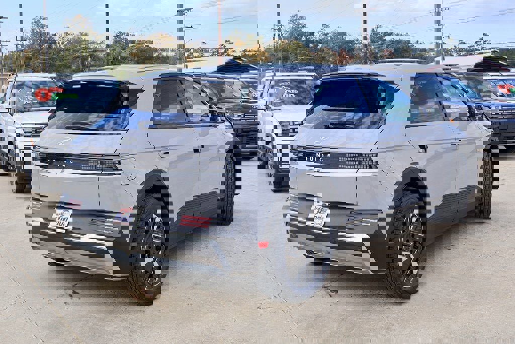 New 2026 Hyundai Ioniq 5 SE image 24