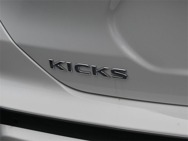 New 2025 Nissan Kicks Play S image 14