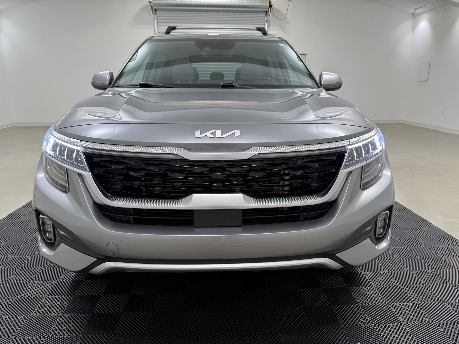 Used 2023 Kia Seltos SX w/ SX Sunroof Package video 2