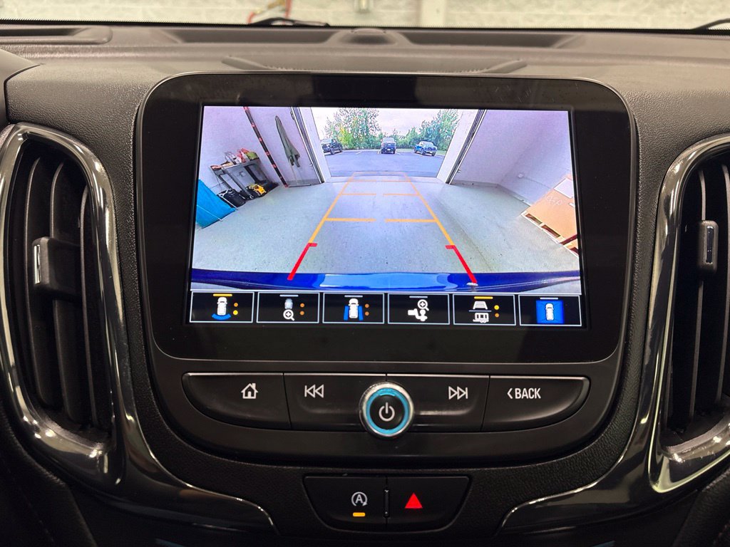 Used 2022 Chevrolet Equinox RS w/ RS Leather Package AWD/4WD image 40