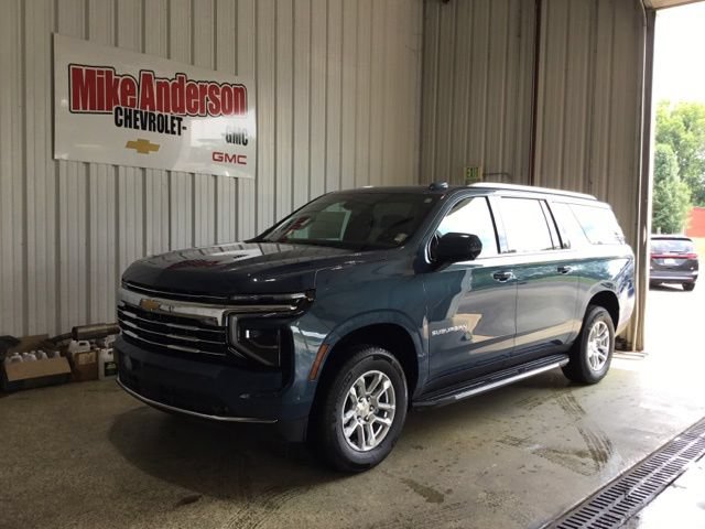 New 2026 Chevrolet Suburban LT w/ Comfort Package AWD/4WD image 1