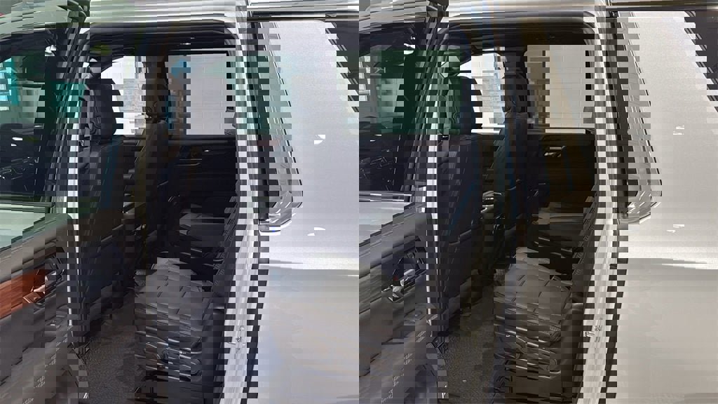 New 2026 GMC Yukon XL Denali w/ Sun & Power Step Package image 19