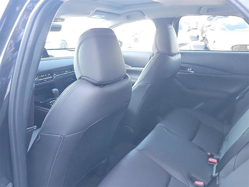 Certified 2025 MAZDA CX-30 2.5 Turbo w/ Premium Package image 18