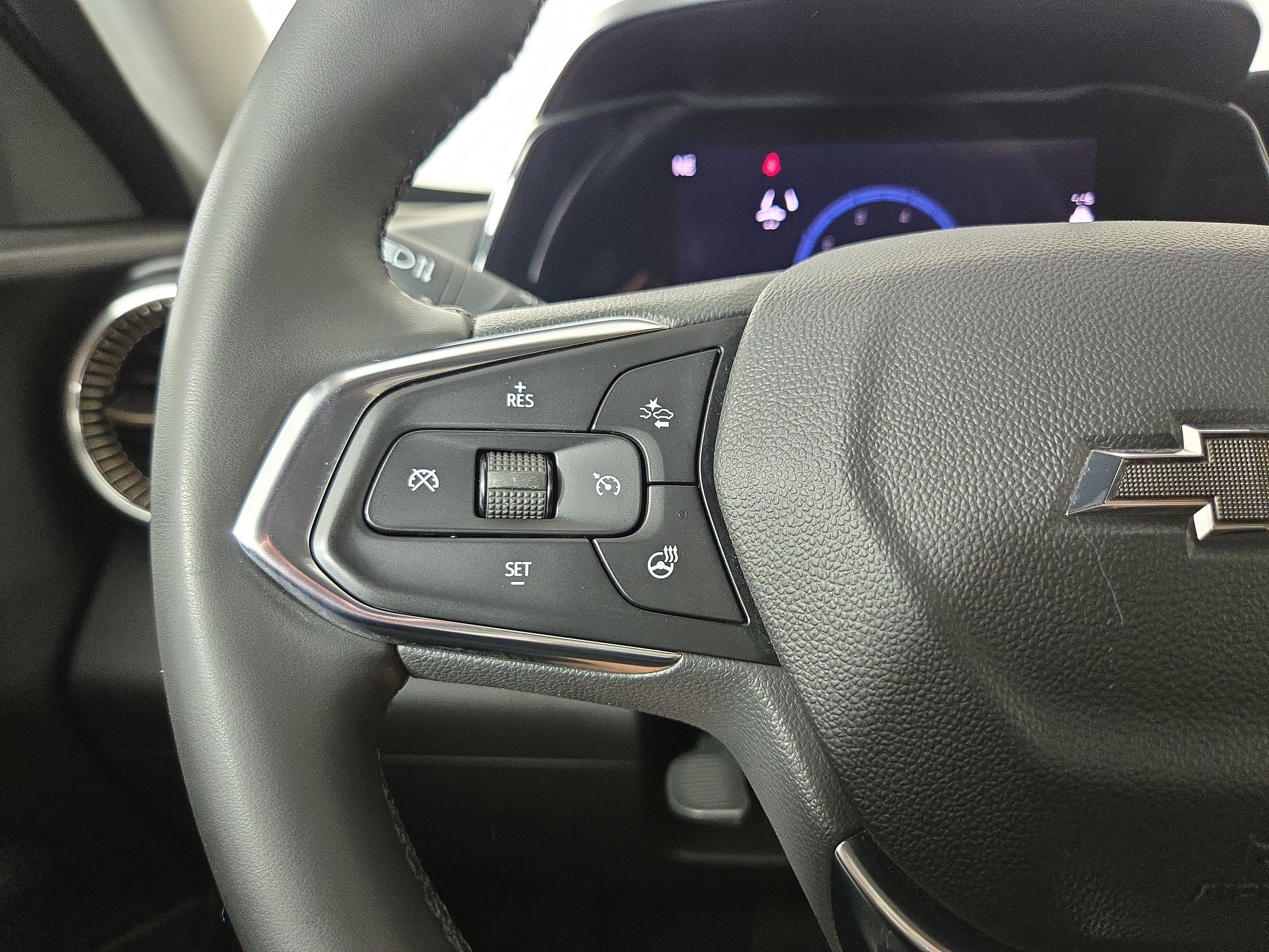 Used 2025 Chevrolet Trax ACTIV w/ Driver Confidence Package FWD image 15