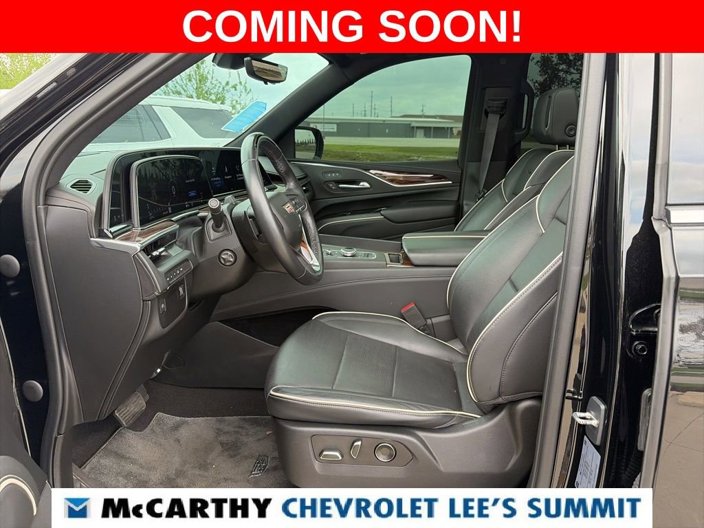 Used 2023 Cadillac Escalade Premium Luxury w/ LPO, Illumination Package AWD/4WD image 73