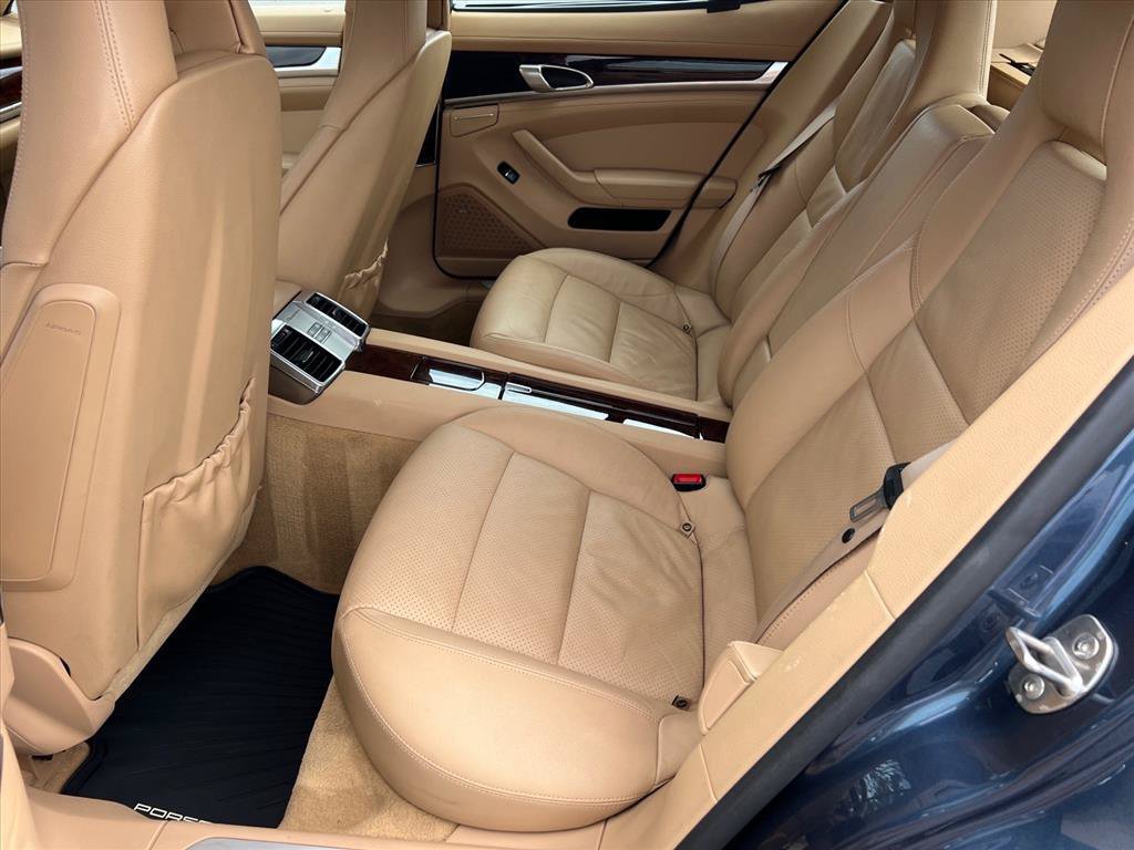 Used 2013 Porsche Panamera 4 w/ Premium Pkg Plus AWD/4WD image 15