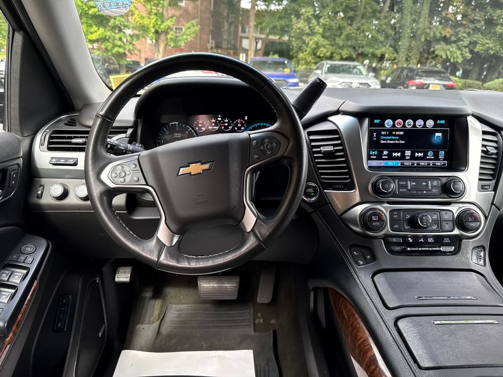Used 2017 Chevrolet Suburban Premier AWD/4WD image 21