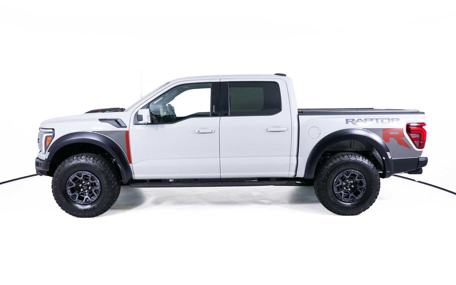 Used 2026 Ford F150 Raptor w/ Equipment Group 803A Raptor R AWD/4WD image 2