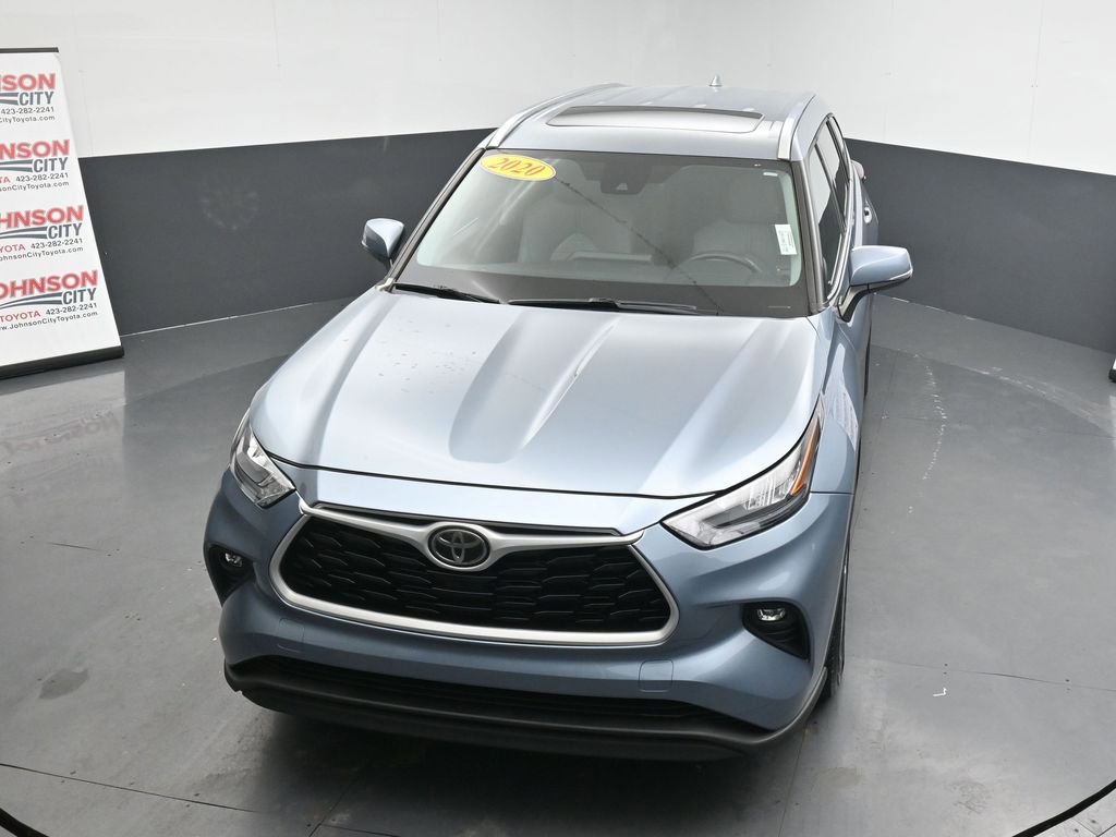 Used 2020 Toyota Highlander XLE FWD image 26