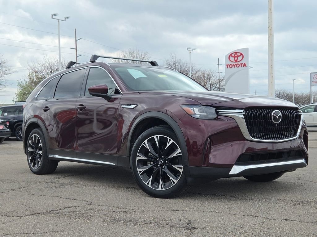 Used 2024 MAZDA CX-90 Plug-In Hybrid w/ Premium Plus image 2