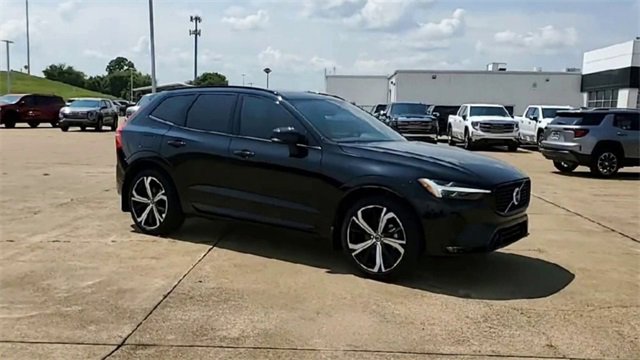 Used 2025 Volvo XC60 B5 Ultra w/ Protection Package Premier image 2