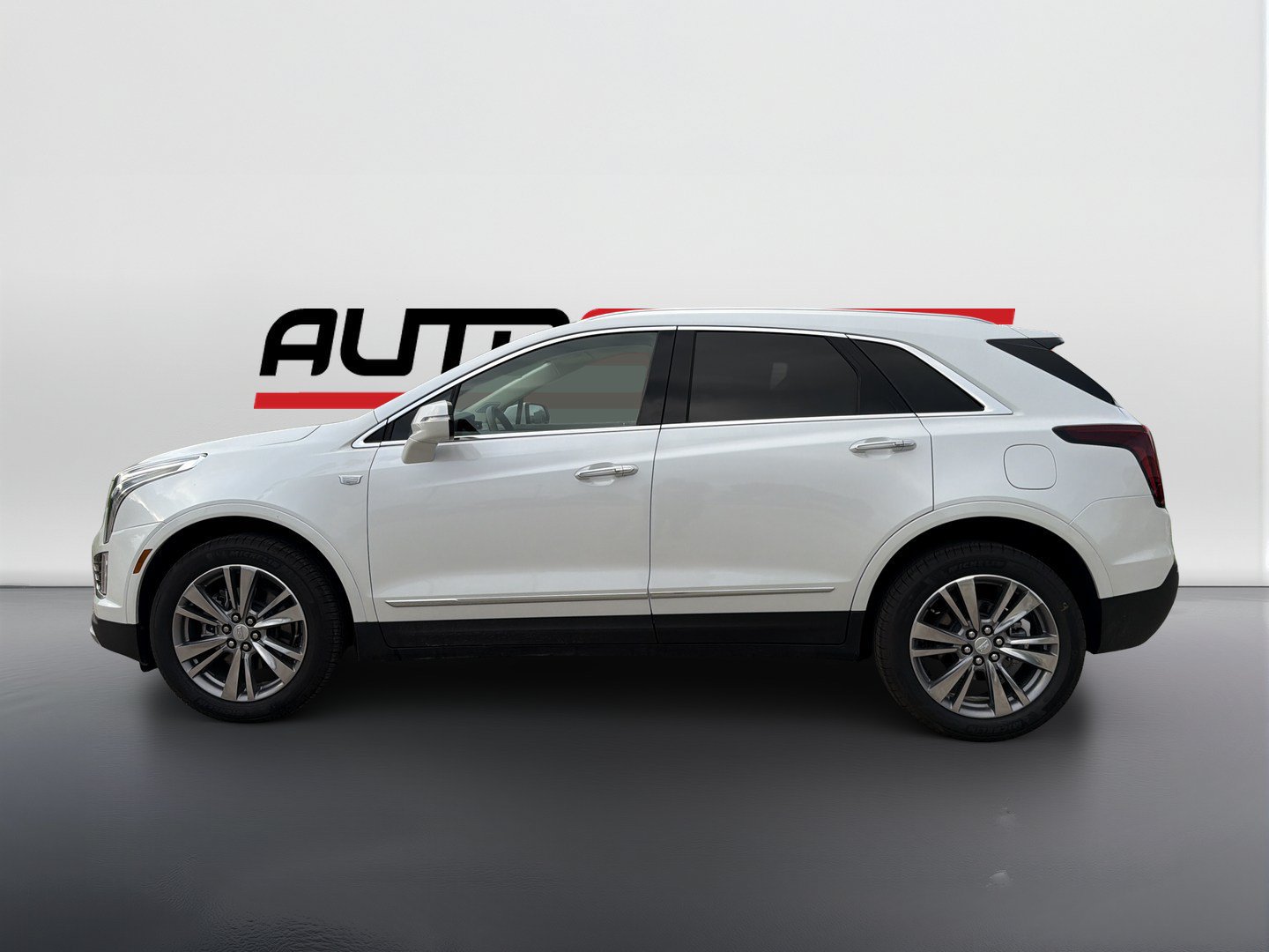 Used 2025 Cadillac XT5 Premium Luxury FWD image 8