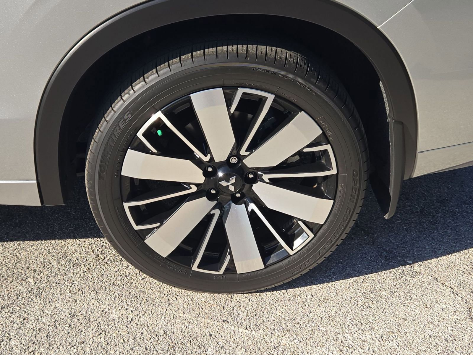 Used 2025 Mitsubishi Outlander SEL image 6