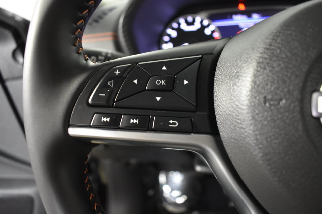 Certified 2025 Nissan Sentra SR w/ Midnight Edition FWD image 15