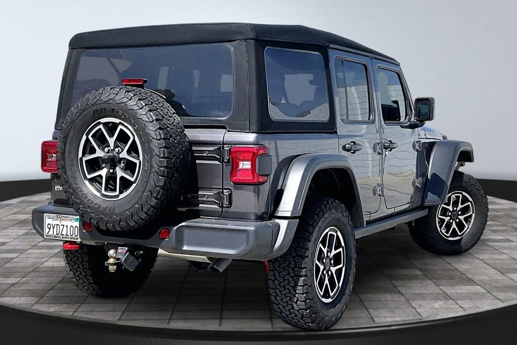 Certified 2025 Jeep Wrangler Unlimited Rubicon w/ Convenience Group AWD/4WD image 22