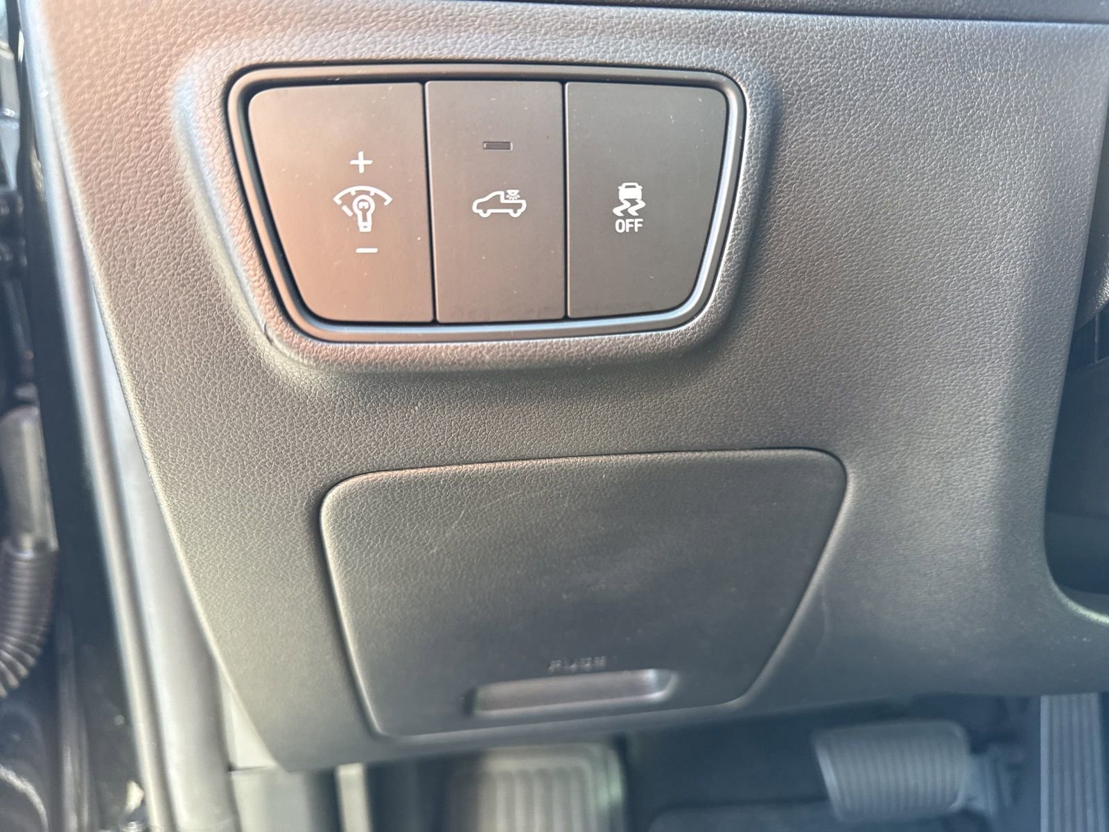 Certified 2023 Hyundai Santa Cruz SEL image 16