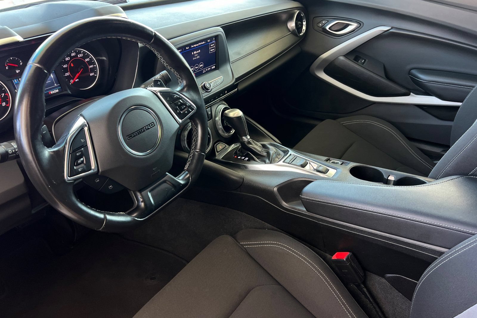Used 2023 Chevrolet Camaro LT RWD image 10