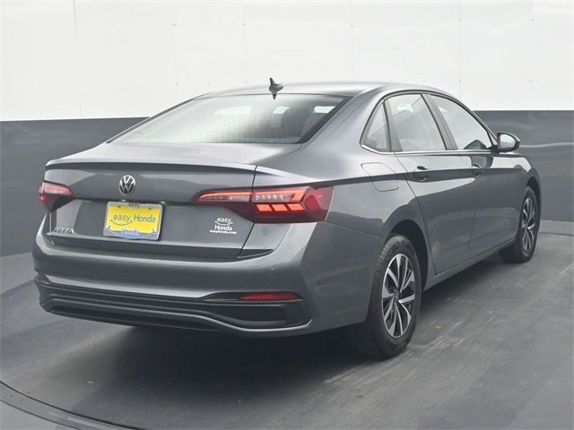 Used 2024 Volkswagen Jetta S image 7