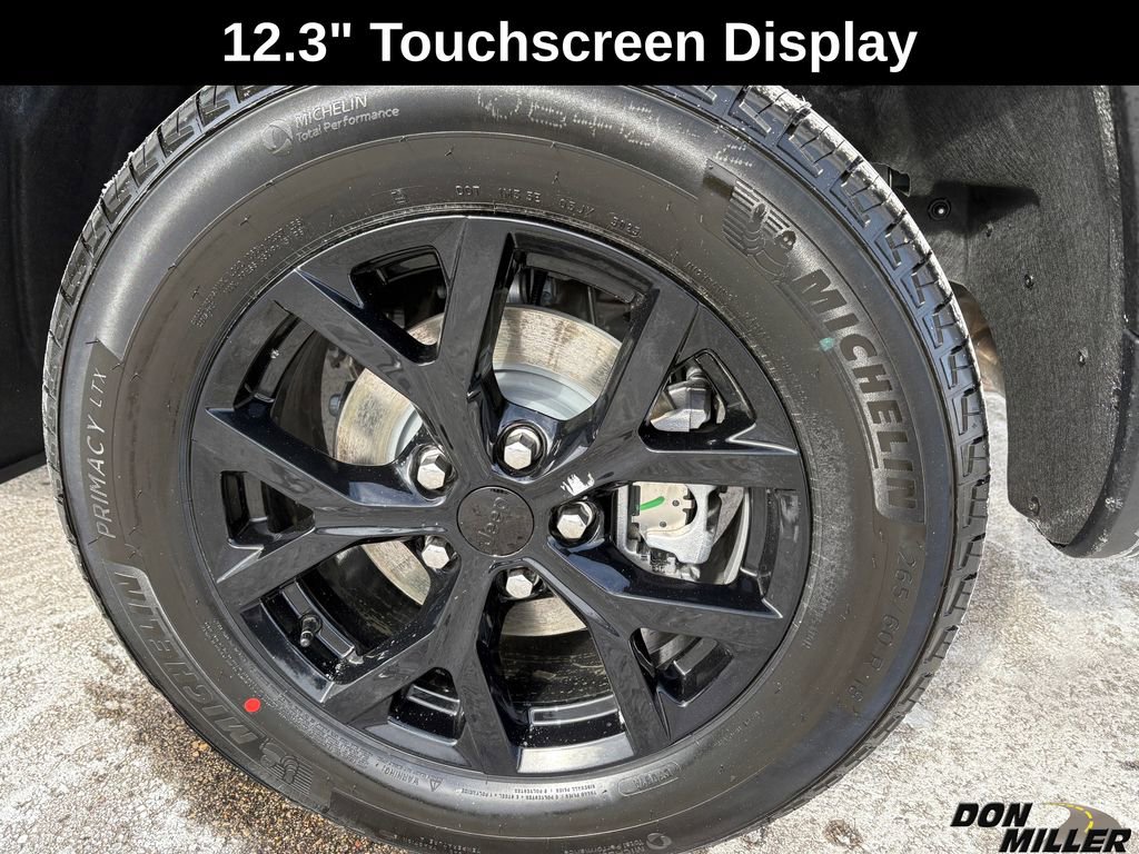 New 2026 Jeep Grand Cherokee Altitude image 9