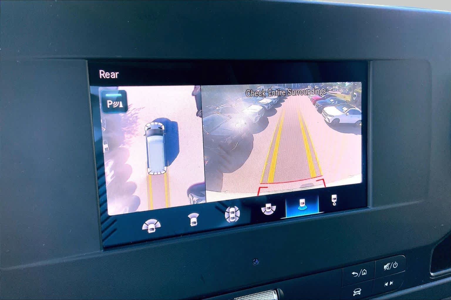 Used 2022 Mercedes-Benz Sprinter 2500 image 30