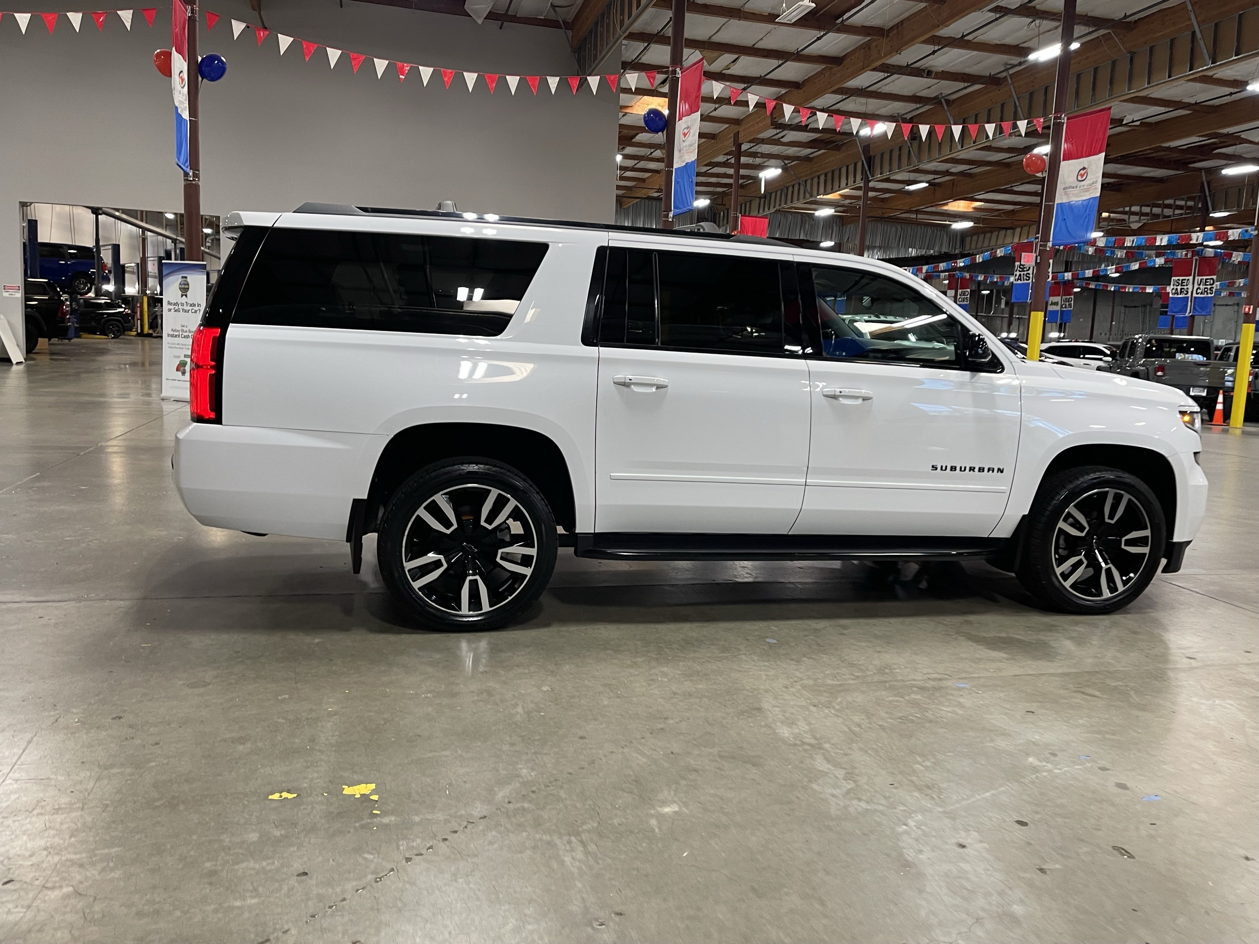Used 2019 Chevrolet Suburban Premier AWD/4WD image 6