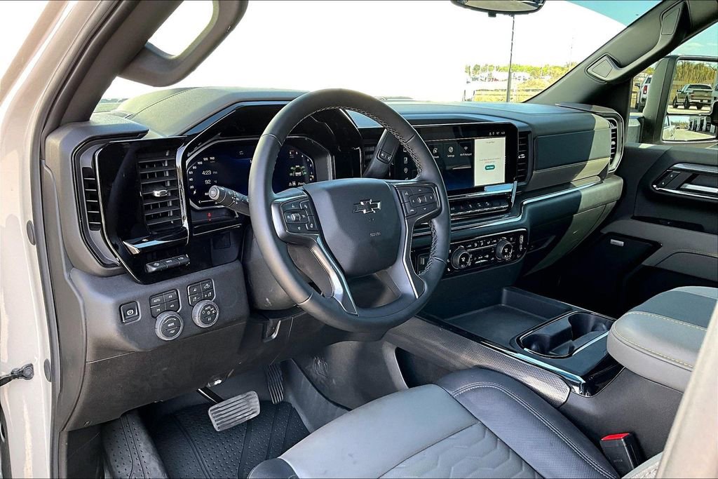 Used 2026 Chevrolet Silverado 2500 ZR2 AWD/4WD image 16
