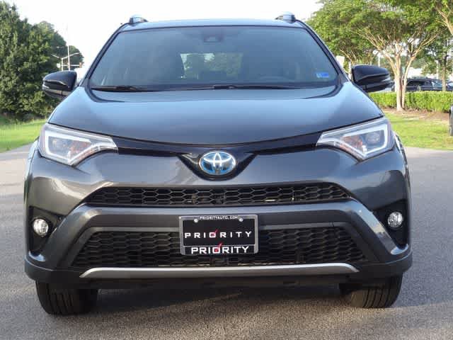 Used 2018 Toyota RAV4 SE AWD/4WD image 5