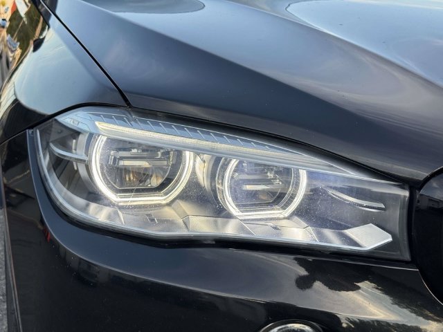 Used 2019 BMW X6 xDrive50i w/ M Sport Package AWD/4WD image 13