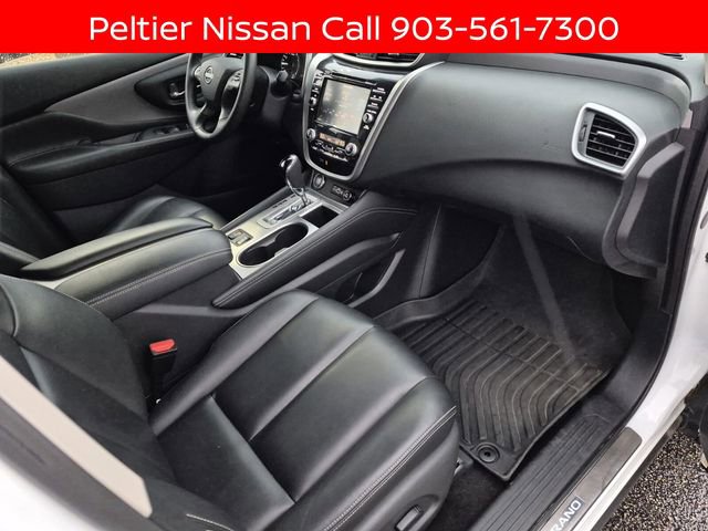 Certified 2024 Nissan Murano SV w/ SV Midnight Edition Package FWD image 11