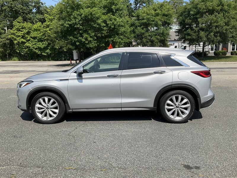 Used 2019 INFINITI QX50 Essential w/ Premium Heat Package AWD/4WD image 9