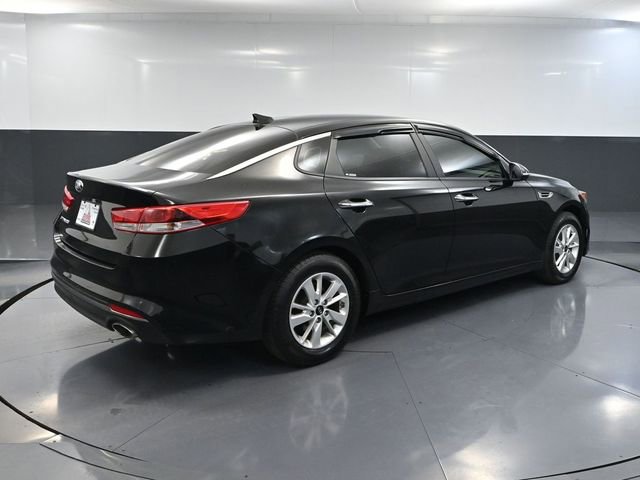 Used 2017 Kia Optima LX FWD image 4