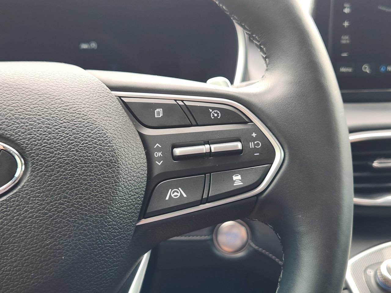 Certified 2023 Hyundai Santa Fe Limited AWD/4WD image 28