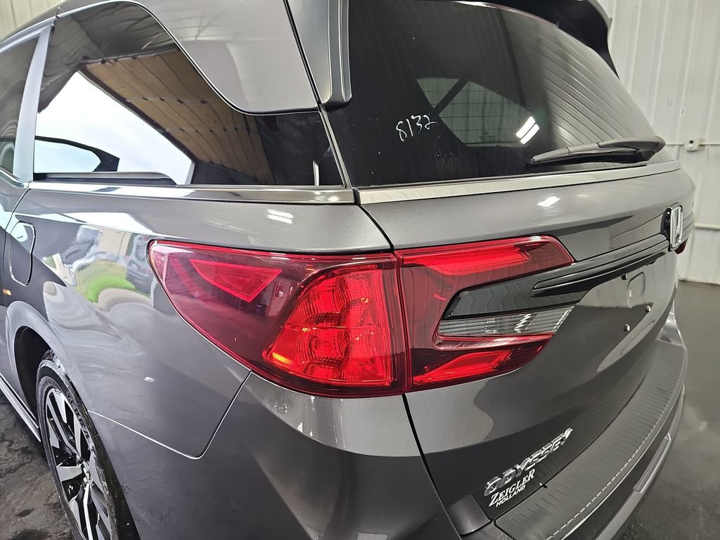 Used 2025 Honda Odyssey EX-L image 35