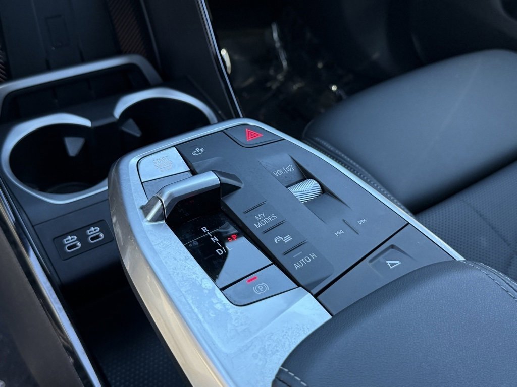 Used 2025 BMW X2 xDrive28i w/ Technology Package image 27