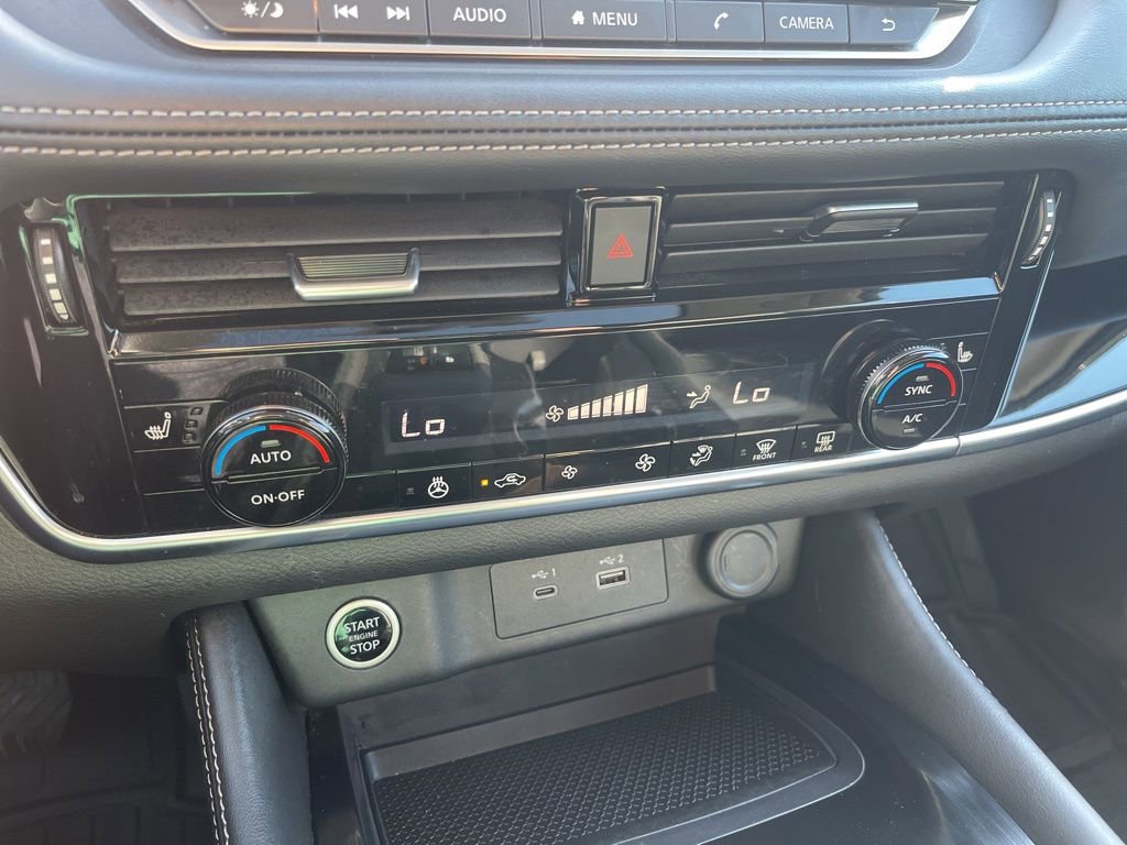 Used 2023 Nissan Rogue SL image 12
