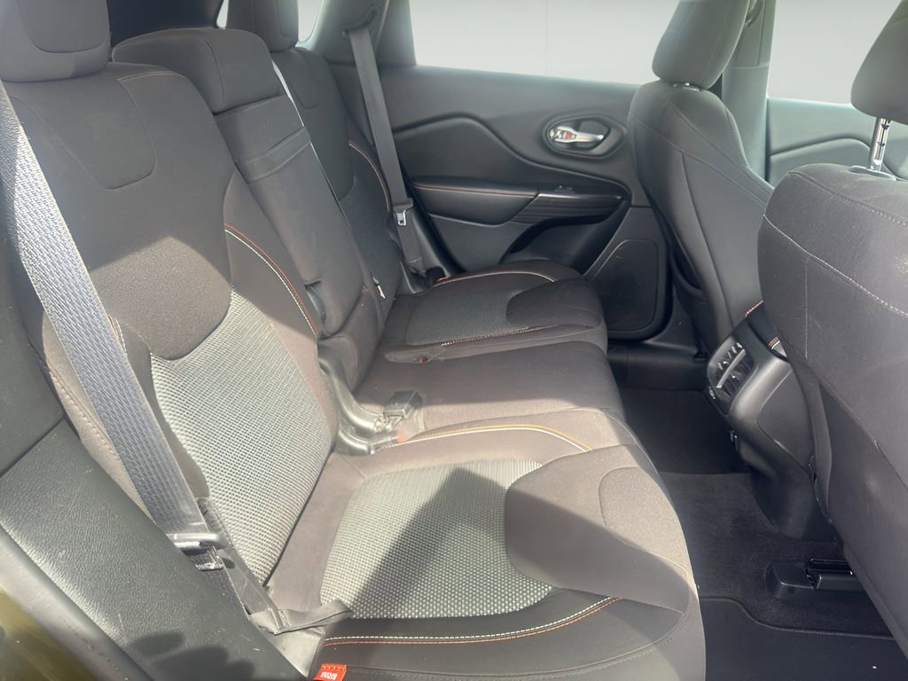 Used 2017 Jeep Cherokee 75th Anniversary AWD/4WD image 16