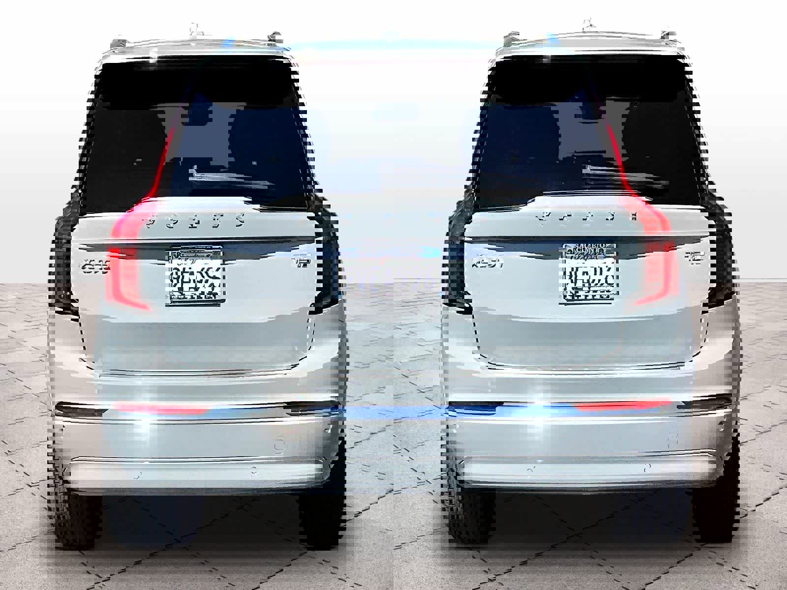 Used 2026 Volvo XC90 T8 Plus w/ Protection Package Premier image 6