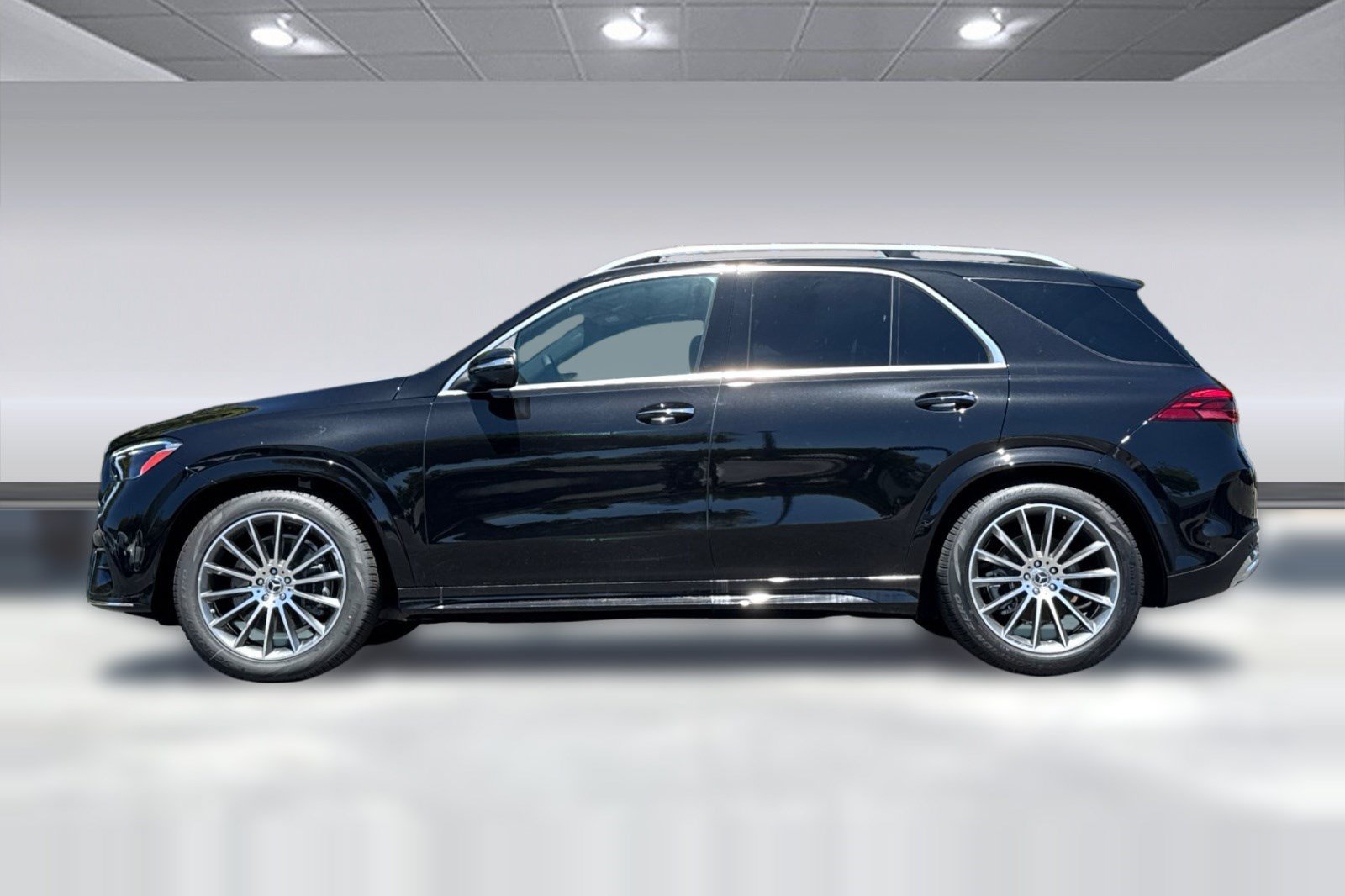 New 2026 Mercedes-Benz GLE 580 4MATIC image 2