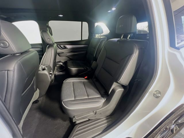 Used 2025 Buick Enclave Sport Touring w/ Power Package AWD/4WD image 27