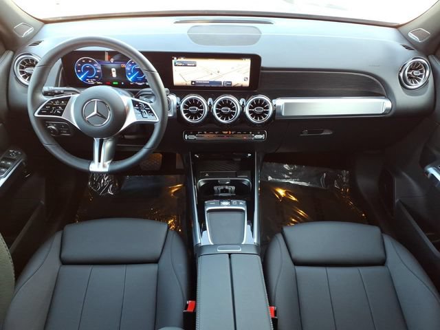 Certified 2025 Mercedes-Benz EQB 300 4MATIC image 4