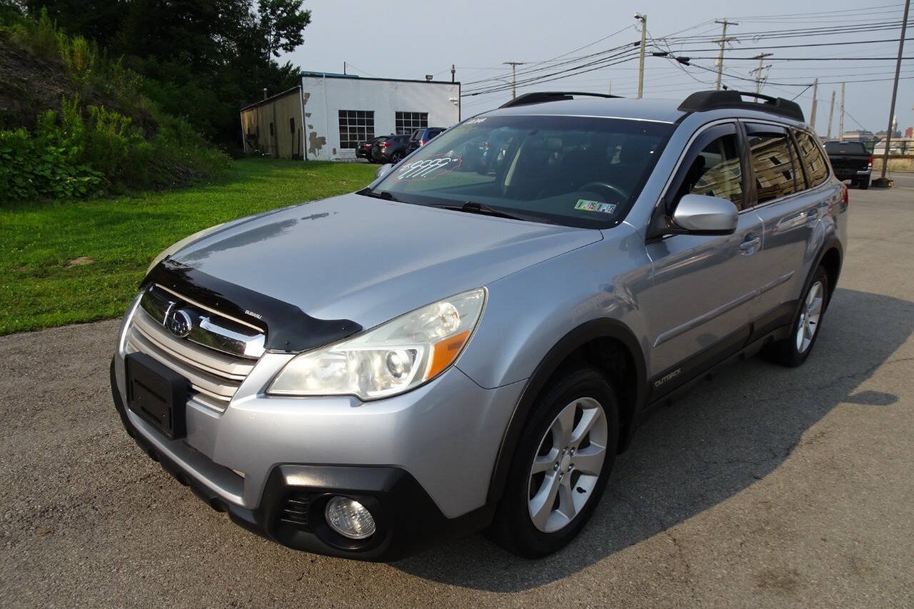 Used 2014 Subaru Outback 2.5i Premium w/ Accessory Value Package (OYX) AWD/4WD image 2