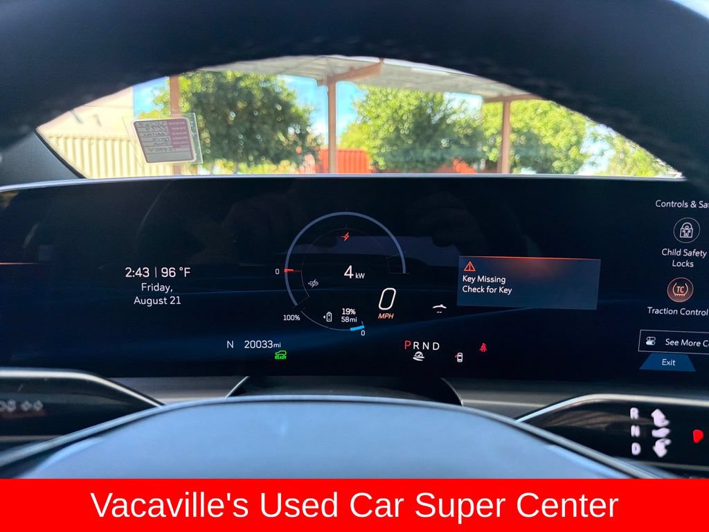 Used 2024 Cadillac Lyriq Luxury RWD image 15
