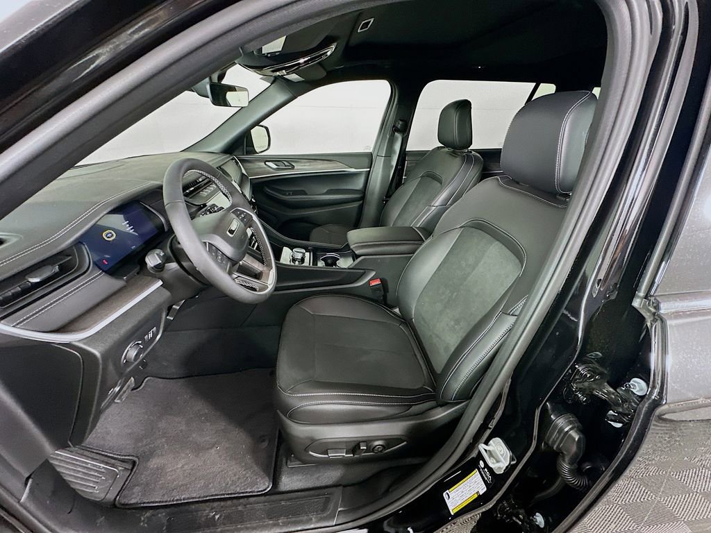 New 2026 Jeep Grand Cherokee L 4WD image 28