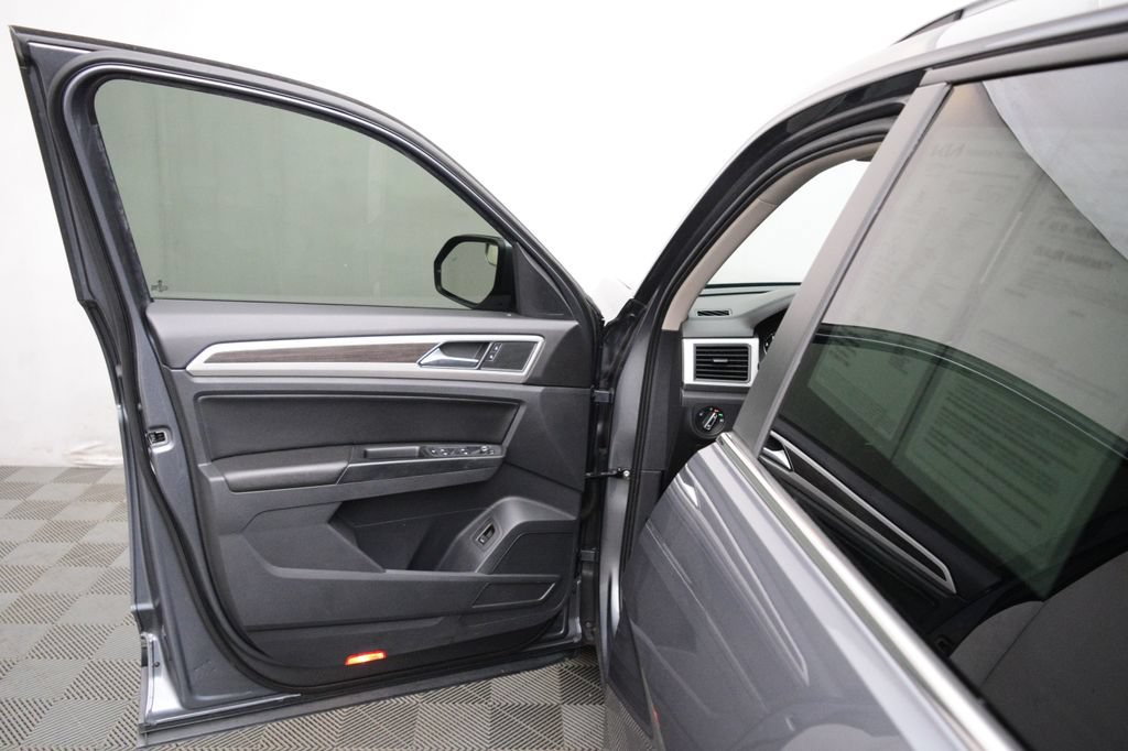 Used 2018 Volkswagen Atlas SE AWD/4WD image 9
